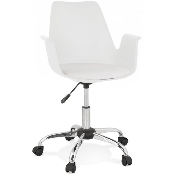The Rådgiver White Chair